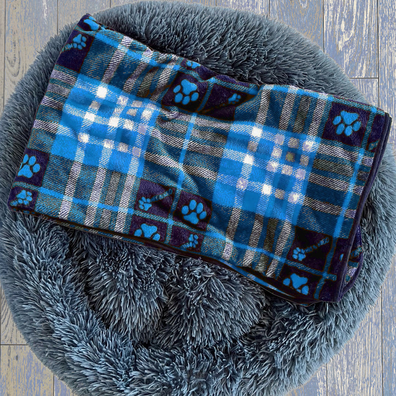 Max & Neo Blue & Black Flannel Throw Blanket, 50" x 60" (Case of 20)